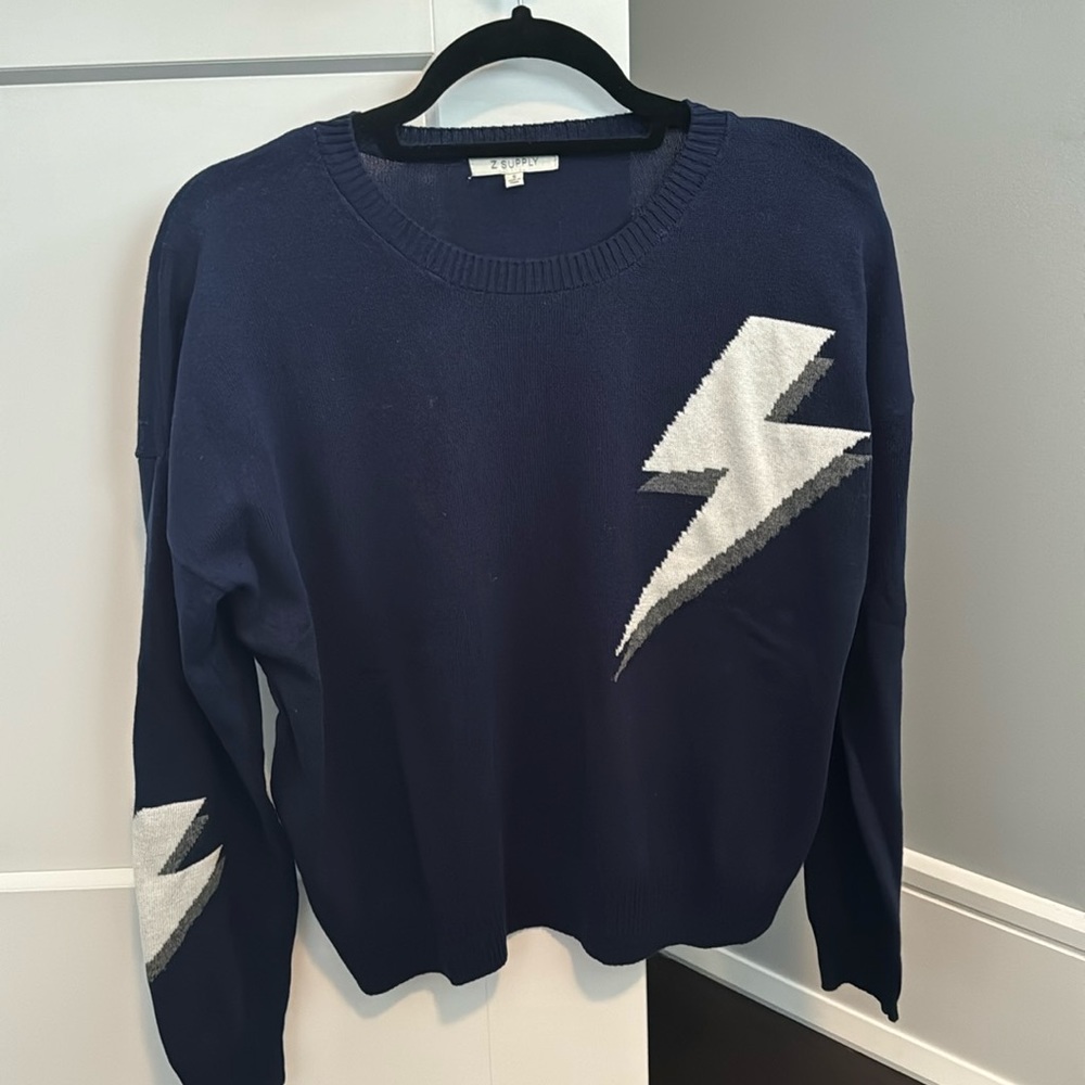 Z Supply navy sweater size small, like new!!